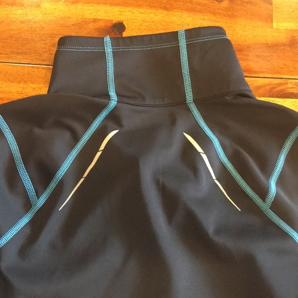 Columbia Omni-Wick Titanium Running Top - Picture 8 of 11